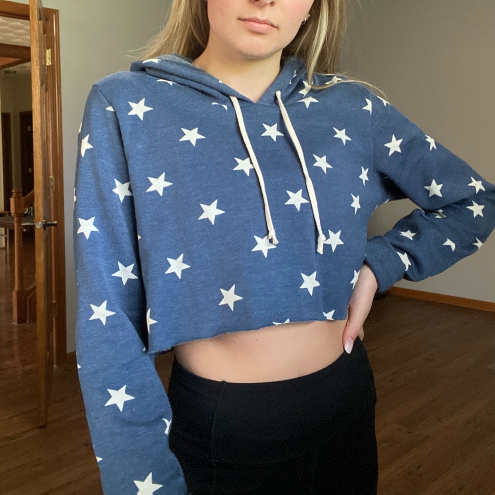 Cropped Blue Hoodie with Star Pattern